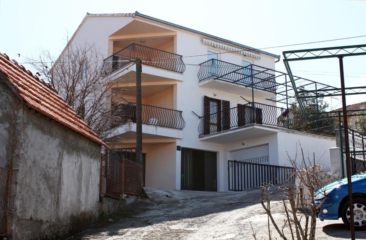 Apartments By The Sea Mastrinka, Ciovo - 4836 Trogir Exterior foto